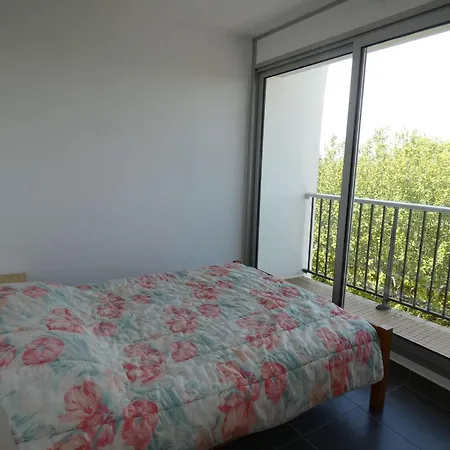 Lejlighed T2 Avec Piscine, Proche Et Commerces, Garage Prive, Quartier Couchant - Fr-1-328-227 *